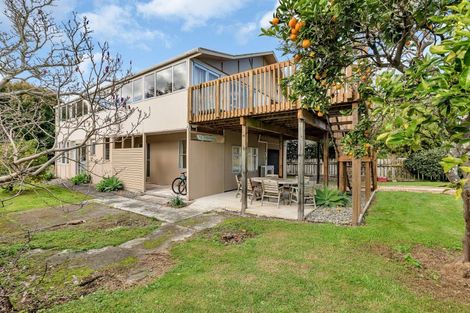 Photo of property in 15 Pyle Road West, One Tree Point, 0118