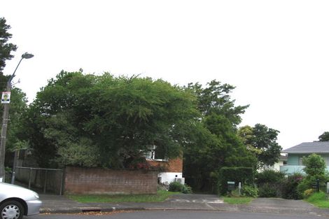 Photo of property in 20 Northgrove Avenue, Hillcrest, Auckland, 0627