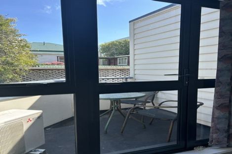 Photo of property in 29 Lawson Place, Mount Victoria, Wellington, 6011