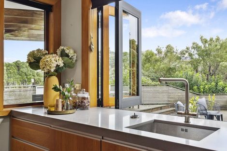 Photo of property in 169 Karepa Street, Brooklyn, Wellington, 6021