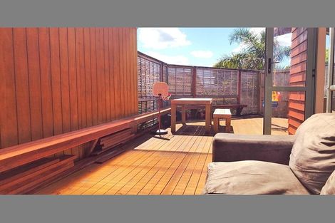 Photo of property in 1 Gala Place, Henderson, Auckland, 0612