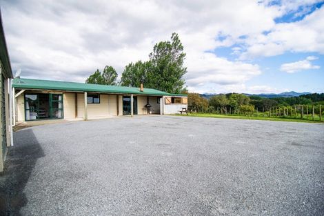 Photo of property in 293 Koputaroa Road, Koputaroa, Shannon, 5575