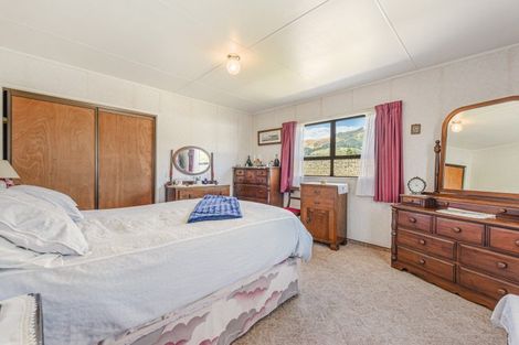Photo of property in 616 Abel Tasman Drive, Clifton, Takaka, 7183