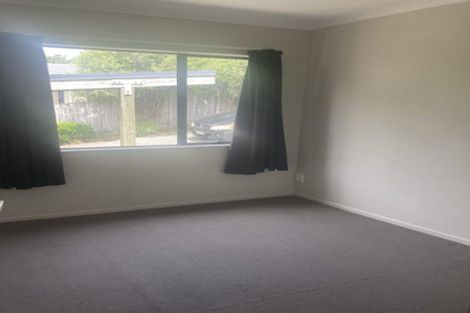 Photo of property in 21 Mona Vale, West Harbour, Auckland, 0618