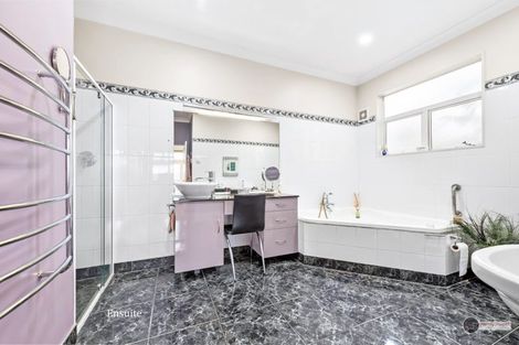 Photo of property in 11c Miromiro Road, Normandale, Lower Hutt, 5010