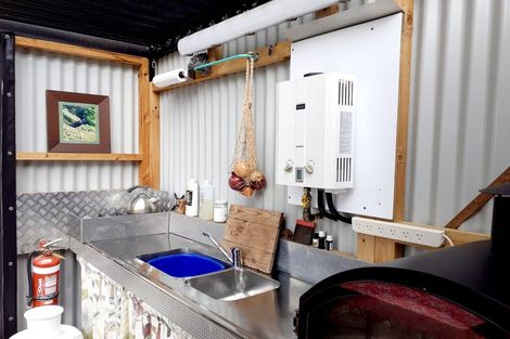 Photo of property in 48 Bays Road, Orere Point, 2585