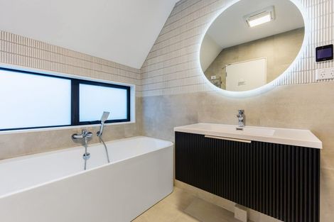 Photo of property in 47c Hastings Road, Mairangi Bay, Auckland, 0630