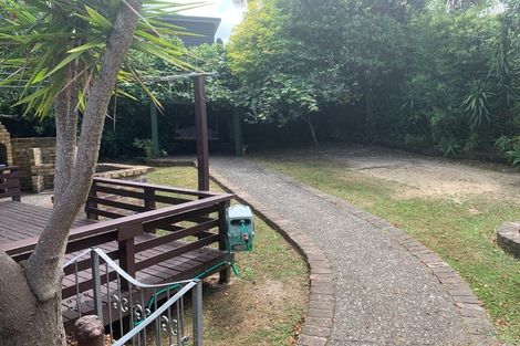 Photo of property in 27 Wairau Road, Forrest Hill, Auckland, 0627