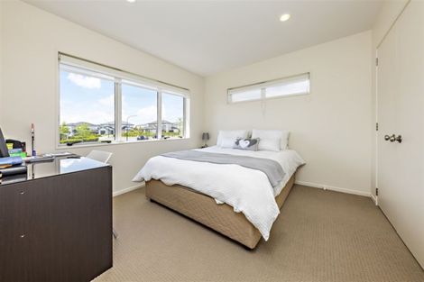 Photo of property in 99 Bayvista Drive, Karaka, Papakura, 2113
