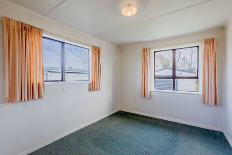 Photo of property in 5 Bennett Street, Waipawa, 4210