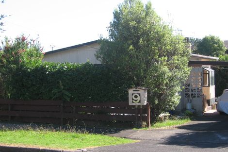 Photo of property in 9 Rewa Street, New Lynn, Auckland, 0600