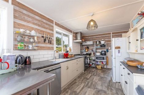 Photo of property in 6 Avro Crescent, Hornby, Christchurch, 8042