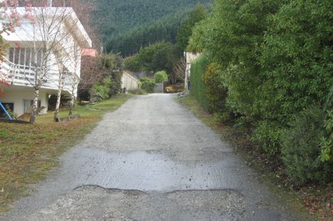 Photo of property in 24 Avalon Crescent, Fernhill, Queenstown, 9300