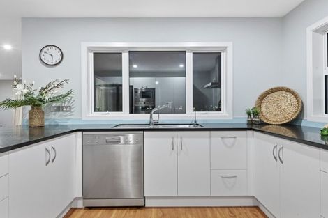 Photo of property in 175 Lakes Boulevard, Pyes Pa, Tauranga, 3112