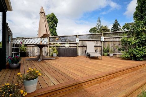 Photo of property in 137 Don Buck Road, Massey, Auckland, 0614