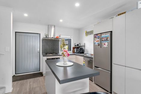 Photo of property in 19/9u Surrey Street, Tawa, Wellington, 5028
