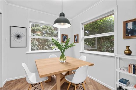 Photo of property in 19 Plumley Crescent, Mangere, Auckland, 2022