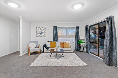 Photo of property in 5 Posa Avenue, Henderson, Auckland, 0612