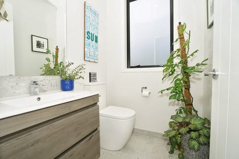 Photo of property in 60u2 Queenwood Avenue, Queenwood, Hamilton, 3210