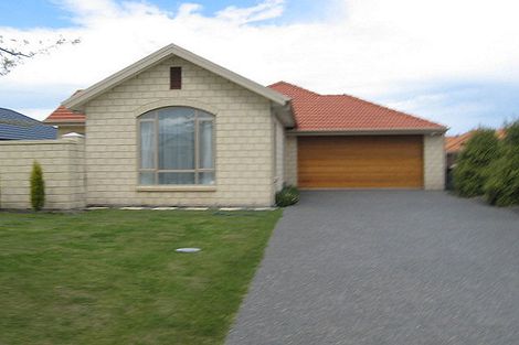 Photo of property in 5 Oratia Grove, Northwood, Christchurch, 8051