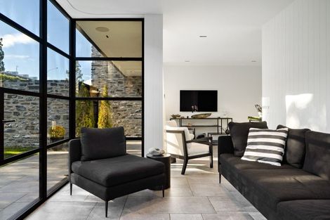 Photo of property in 95 Frankton Road, Queenstown, 9300