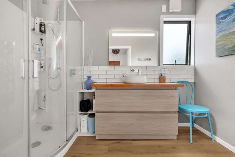 Photo of property in 4 Willow Avenue, Hannahs Bay, Rotorua, 3010