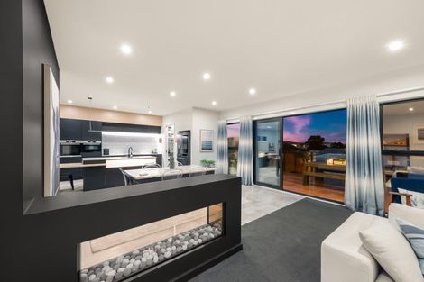 Photo of property in 16 Cuba Street, Petone, Lower Hutt, 5012