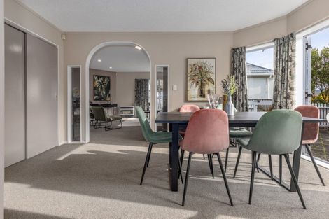 Photo of property in 13a Westridge, Camborne, Porirua, 5026