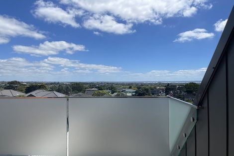 Photo of property in 20b Gilliam Street, New Lynn, Auckland, 0600