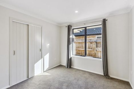 Photo of property in 5 Pohe Street, Waikanae, 5036