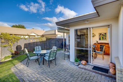 Photo of property in 75 Kensington Drive, Taradale, Napier, 4112