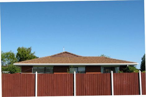 Photo of property in 1/45 Solomon Avenue, Redwood, Christchurch, 8051