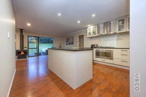 Photo of property in 9 Buttercup Place, Waimauku, 0812