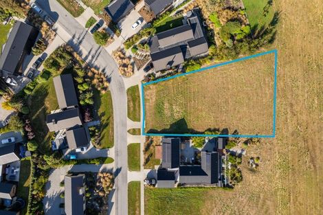 Photo of property in 19 Pendeen Crescent, Jacks Point, Queenstown, 9371