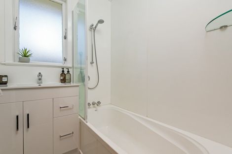 Photo of property in 580 Pioneer Highway, Highbury, Palmerston North, 4412