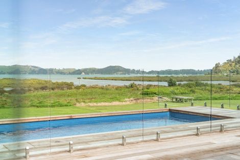 Photo of property in 18 Koromiko Drive, Coromandel, 3506