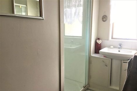 Photo of property in 27 Roore Street, Foxton Beach, Foxton, 4815