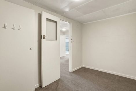 Photo of property in 360 Kaikorai Valley Road, Bradford, Dunedin, 9011