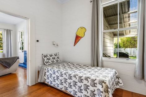 Photo of property in 4c Shoal Beach Road, Aramoana, Omakere, 4271