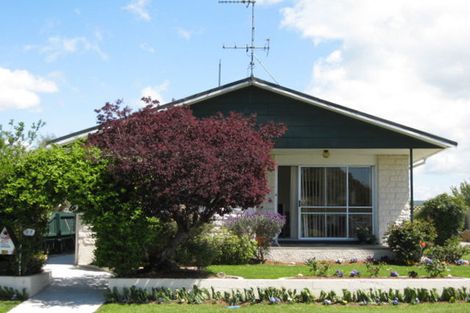 Photo of property in 27 Martyn Street, Rangiora, 7400
