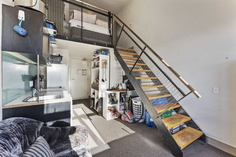 Photo of property in Urbane Apartments, 31/29 Webb Street, Mount Cook, Wellington, 6011