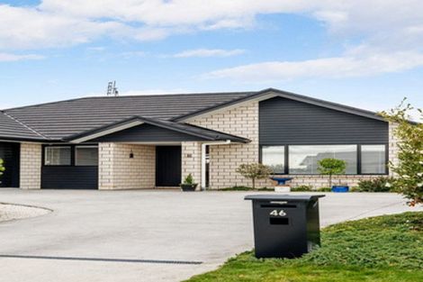 Photo of property in 46 Norfolk Drive, Cambridge, 3434