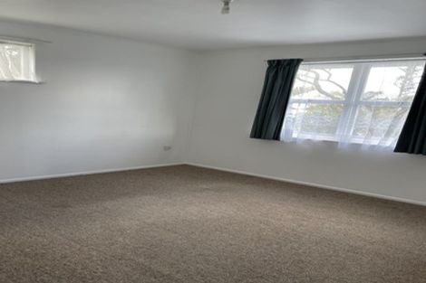 Photo of property in 36 Graham Avenue, Te Atatu Peninsula, Auckland, 0610