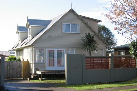 Photo of property in 33 Pomaria Road, Henderson, Auckland, 0610