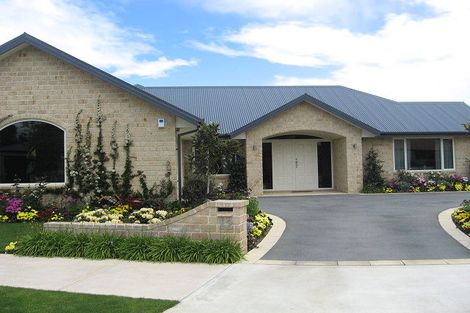 Photo of property in 12 Richard Seddon Drive, Northwood, Christchurch, 8051