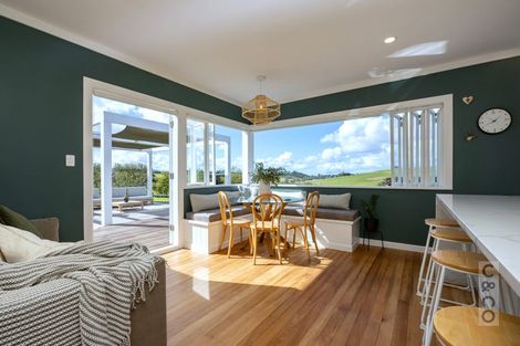 Photo of property in 79 Mount Albion Rise, Taupaki, Henderson, 0782