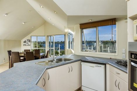 Photo of property in 22 Kitchener Road, Takapuna, Auckland, 0620