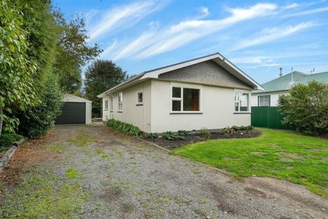 Photo of property in 130 Middlepark Road, Sockburn, Christchurch, 8042