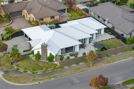 Photo of property in 5 Reka Street, Parklands, Christchurch, 8083