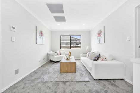 Photo of property in 4 Glann Lane, Flat Bush, Auckland, 2019
